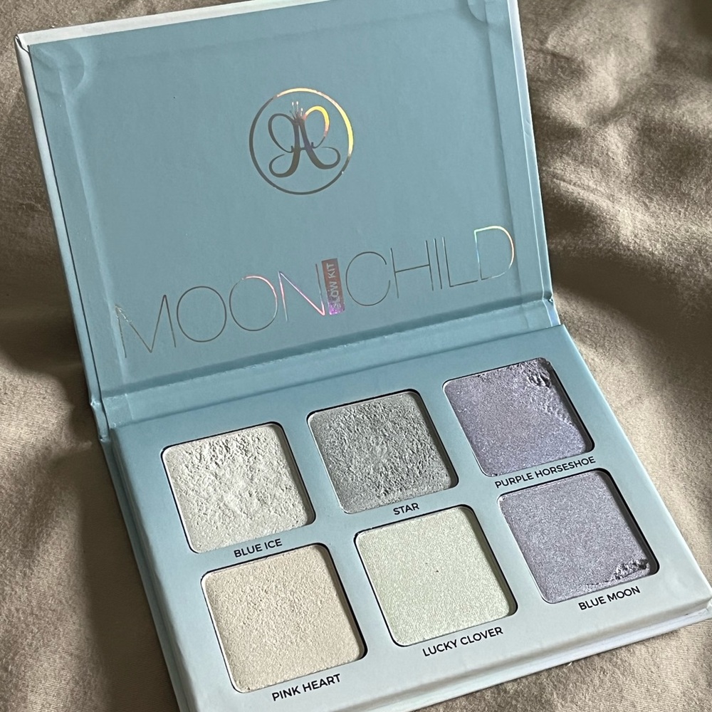 ABH Moon Child Highlighter Palette
